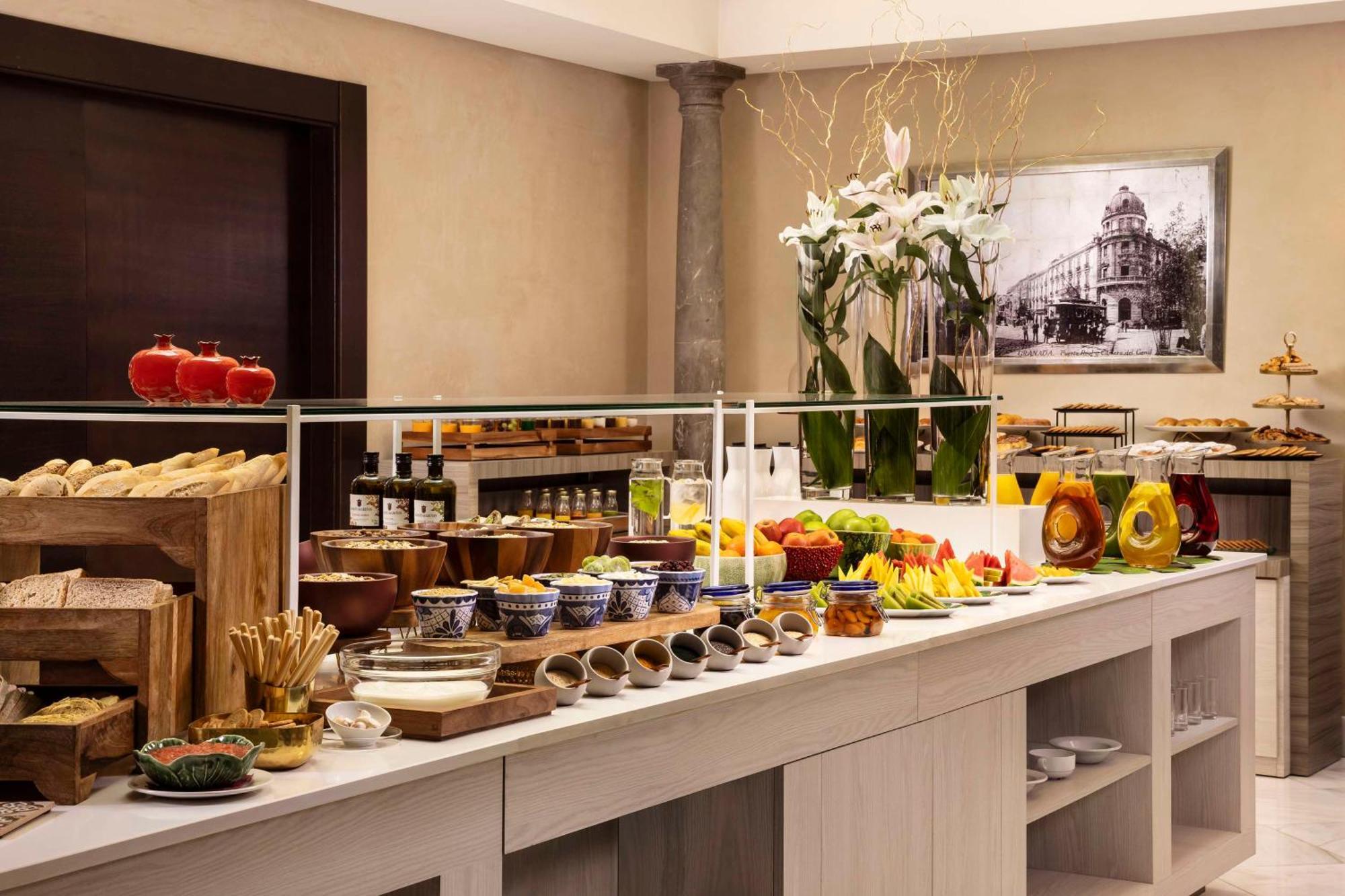 Nh Collection Victoria Hotel Granada Kültér fotó